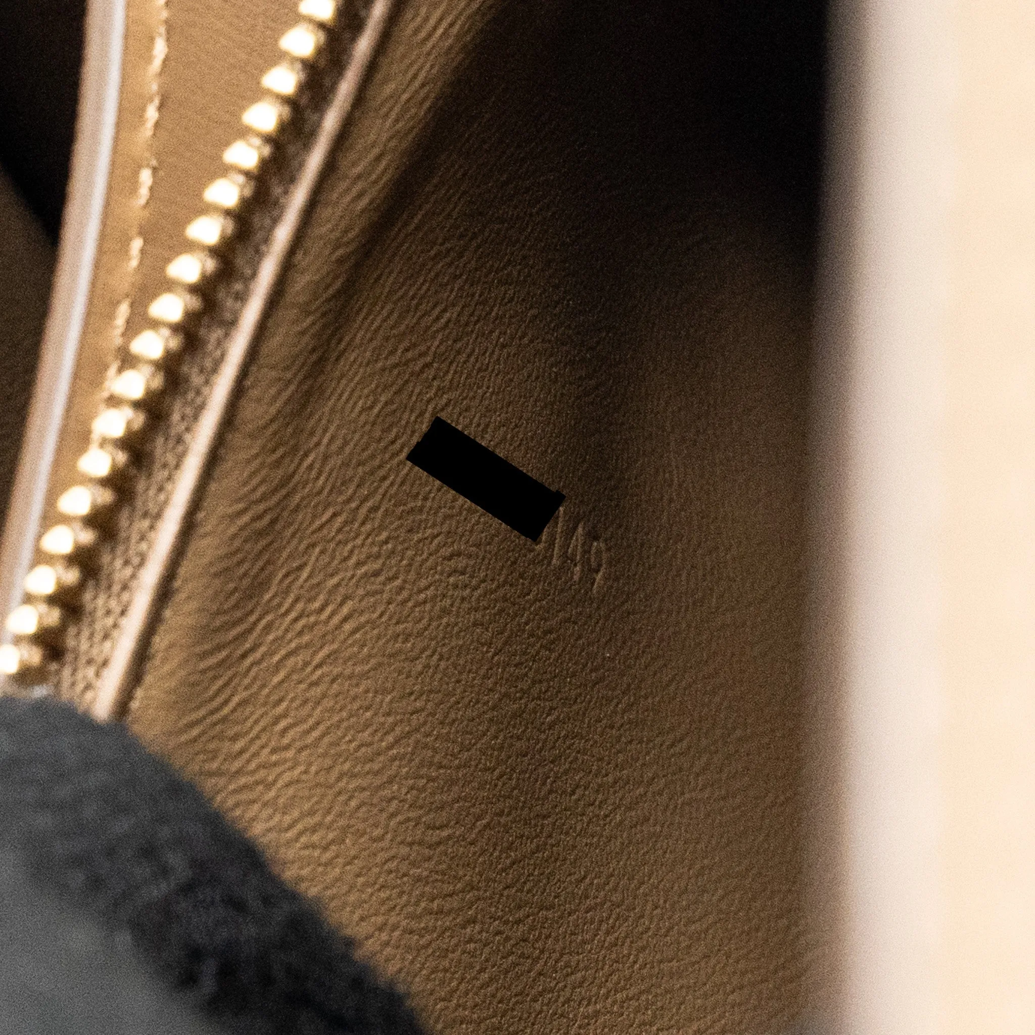 Celine medium classic box bag Calfskin Beige