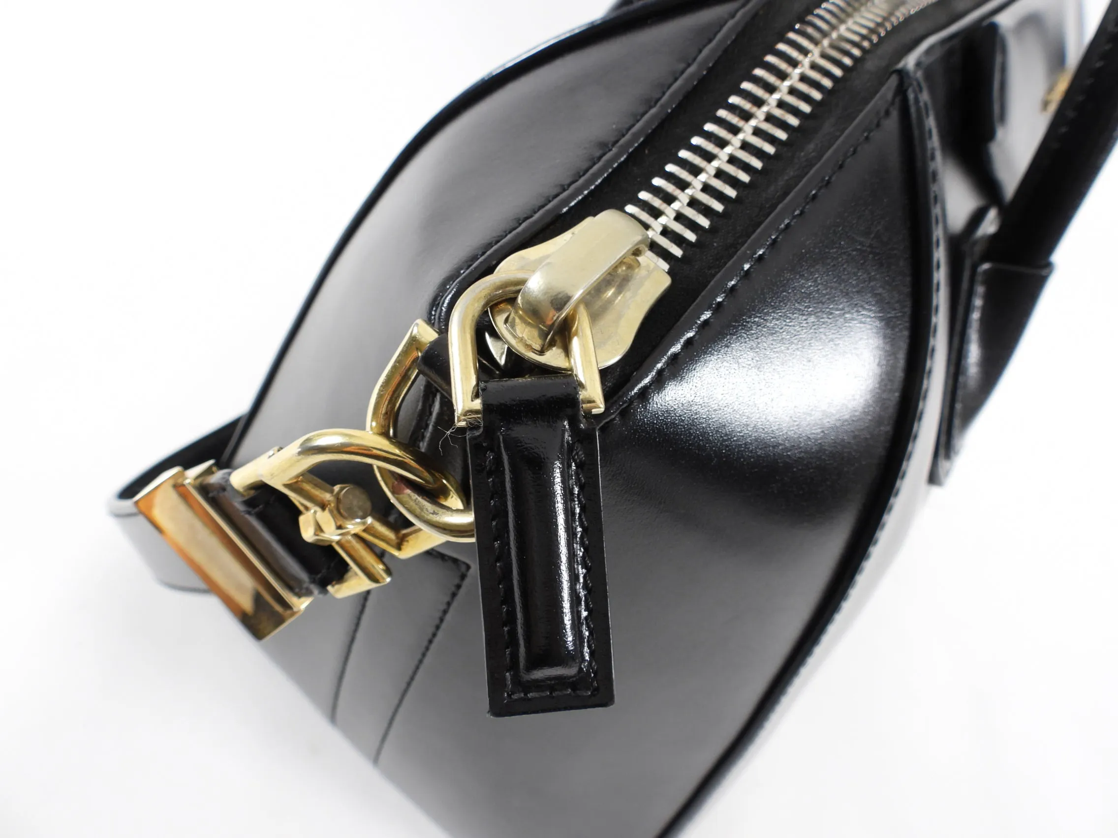 Givenchy Antigona Medium Black Smooth Leather Bag
