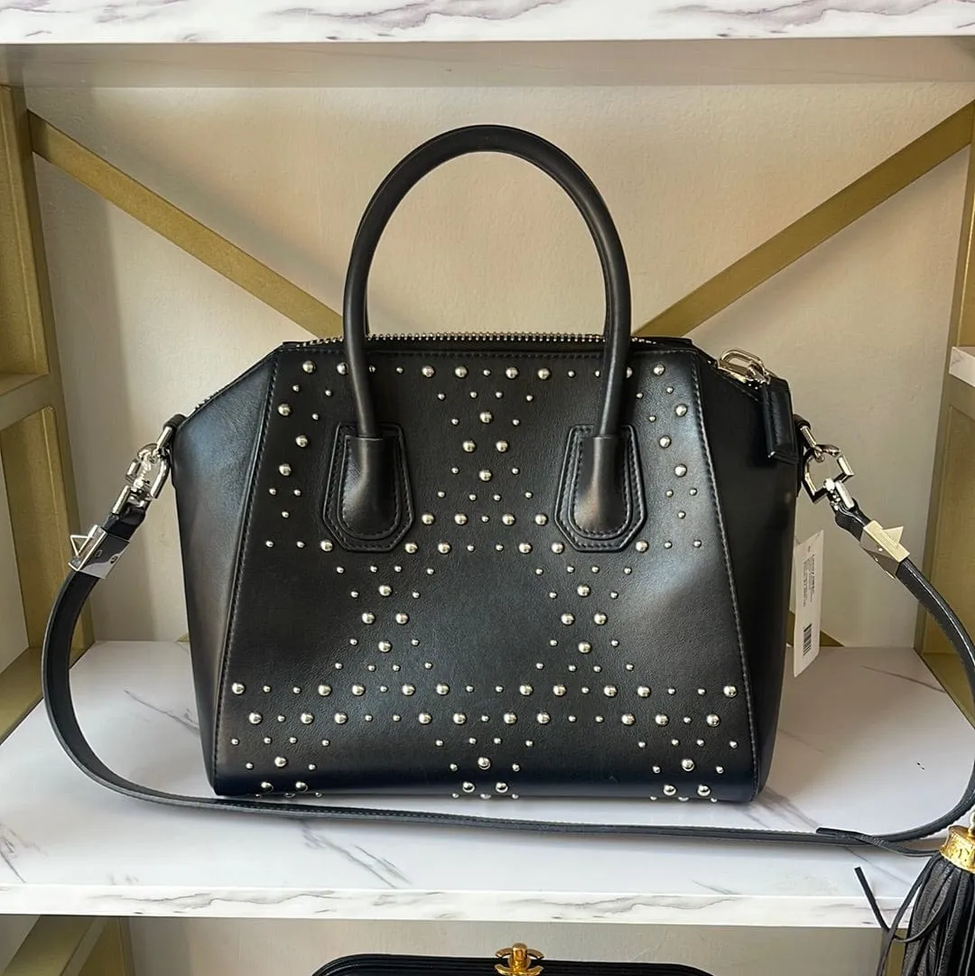 GIVENCHY BLACK STUDDED LEATHER ANTIGONA SMALL BAG 68124
