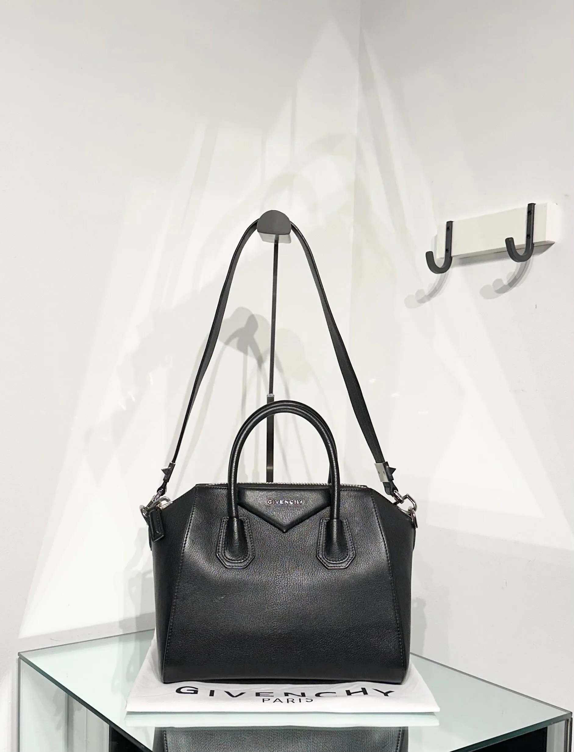 GIVENCHY Small Antigona Bag