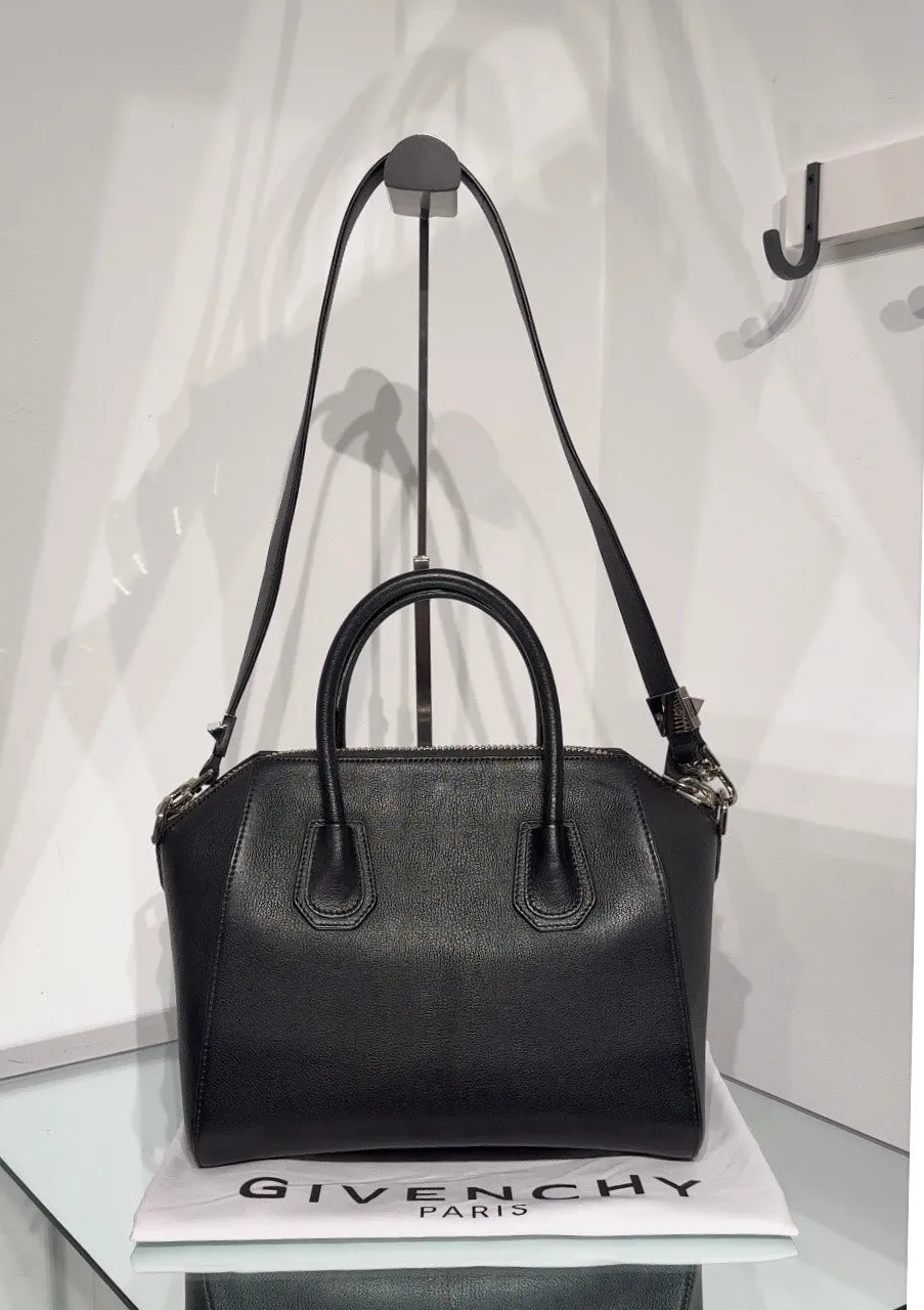 GIVENCHY Small Antigona Bag