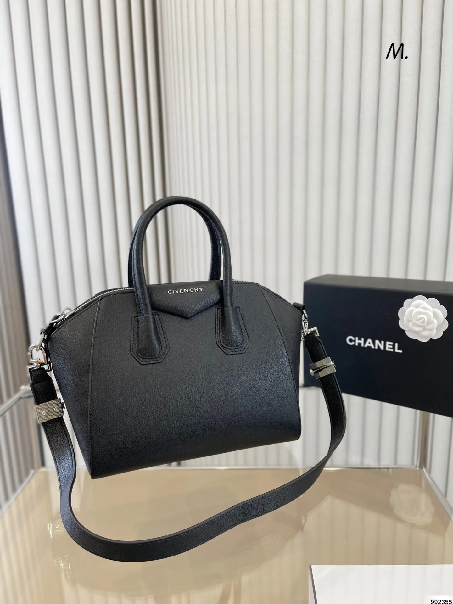 GNY014 Mini Antigona Bag / 10.6x9x5.1inch