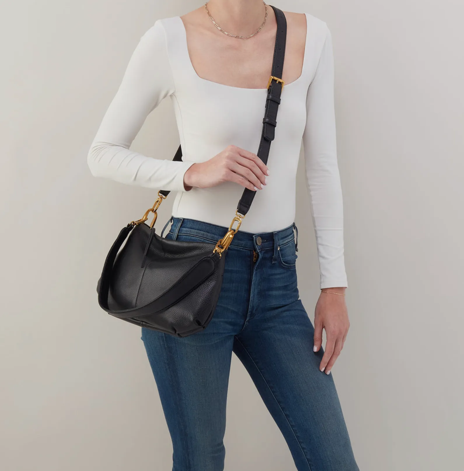 HOBO ADVANCE SHOULDER CROSSBODY