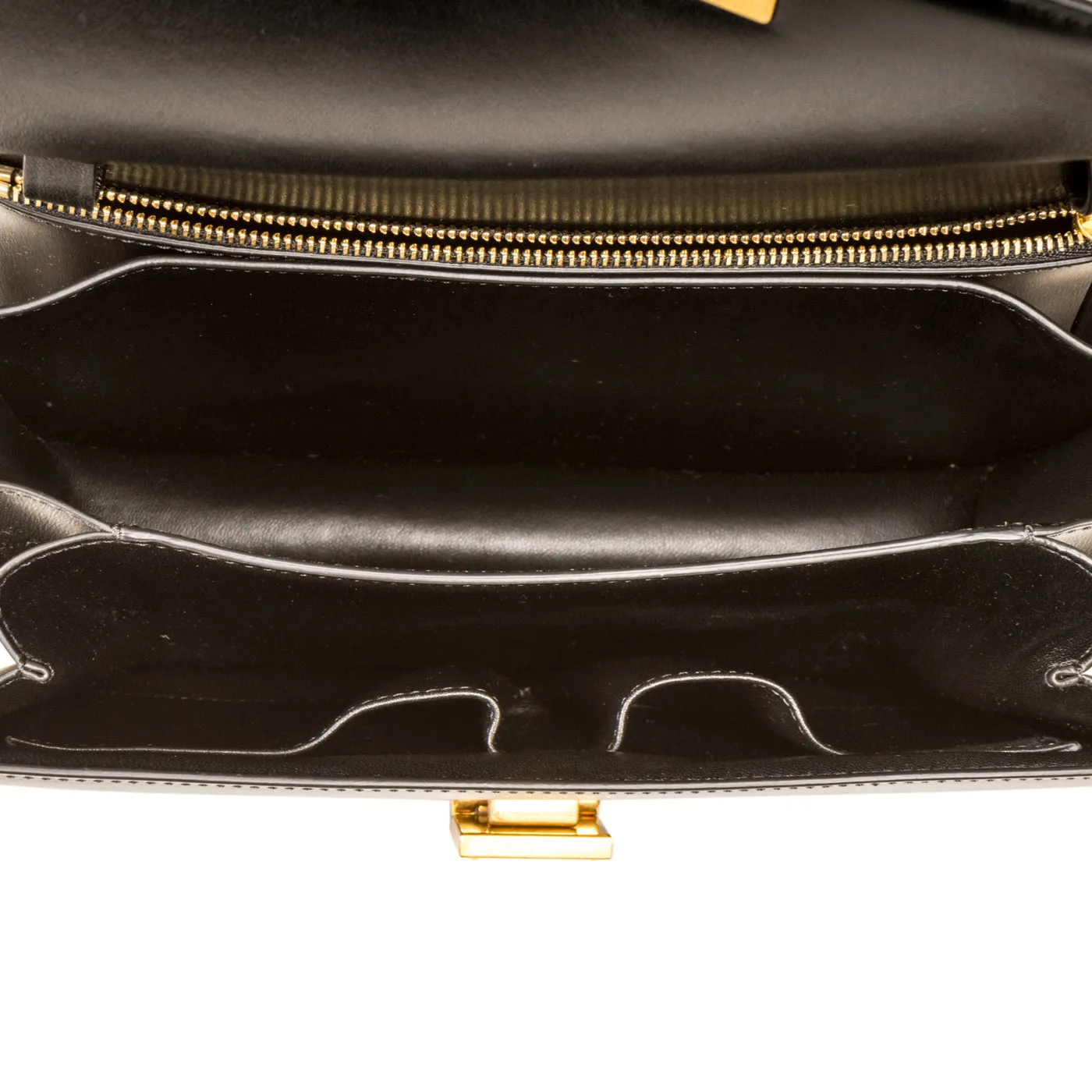 Medium Classic Box Bag