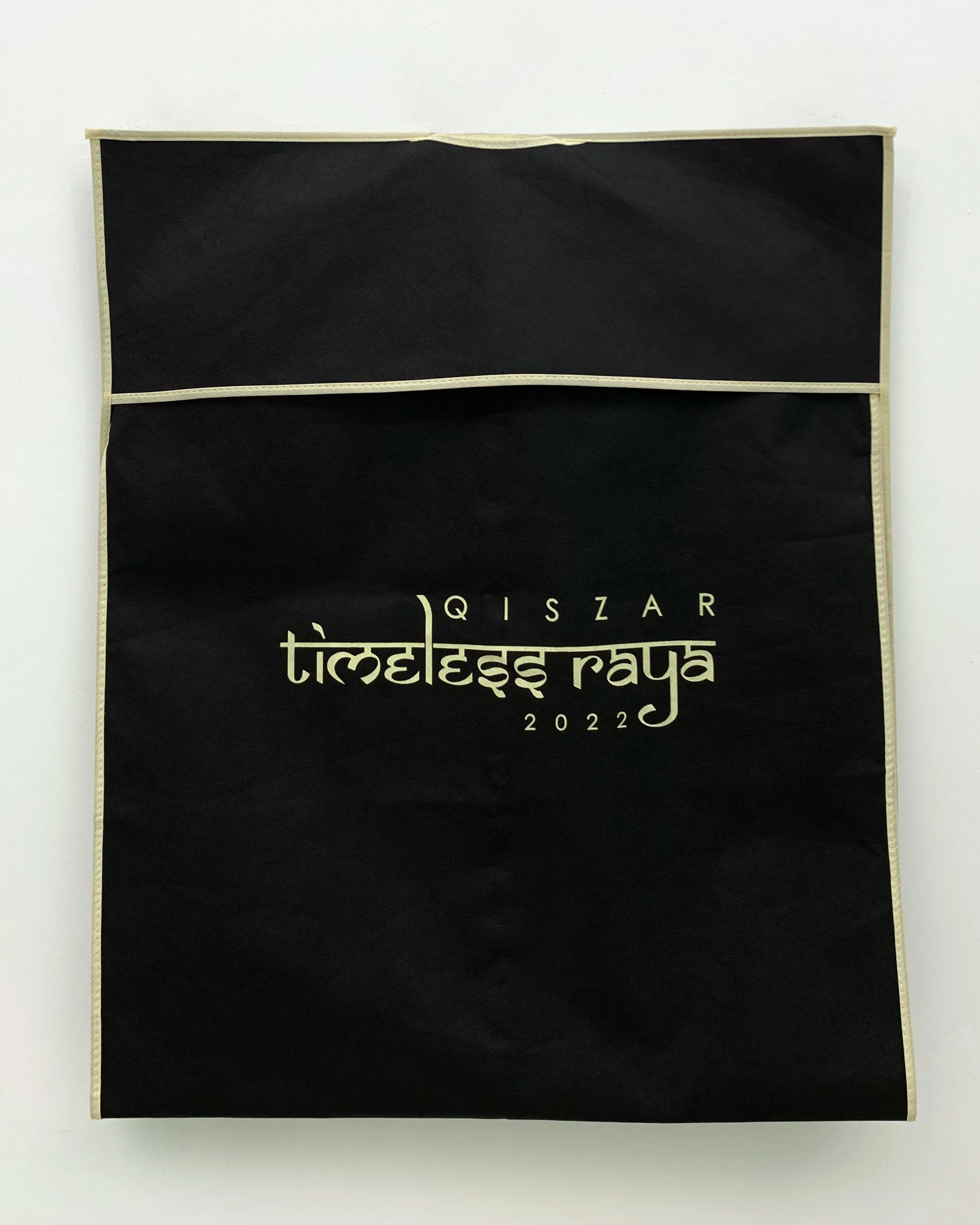 QISZAR GARMENT BAG & HANGER