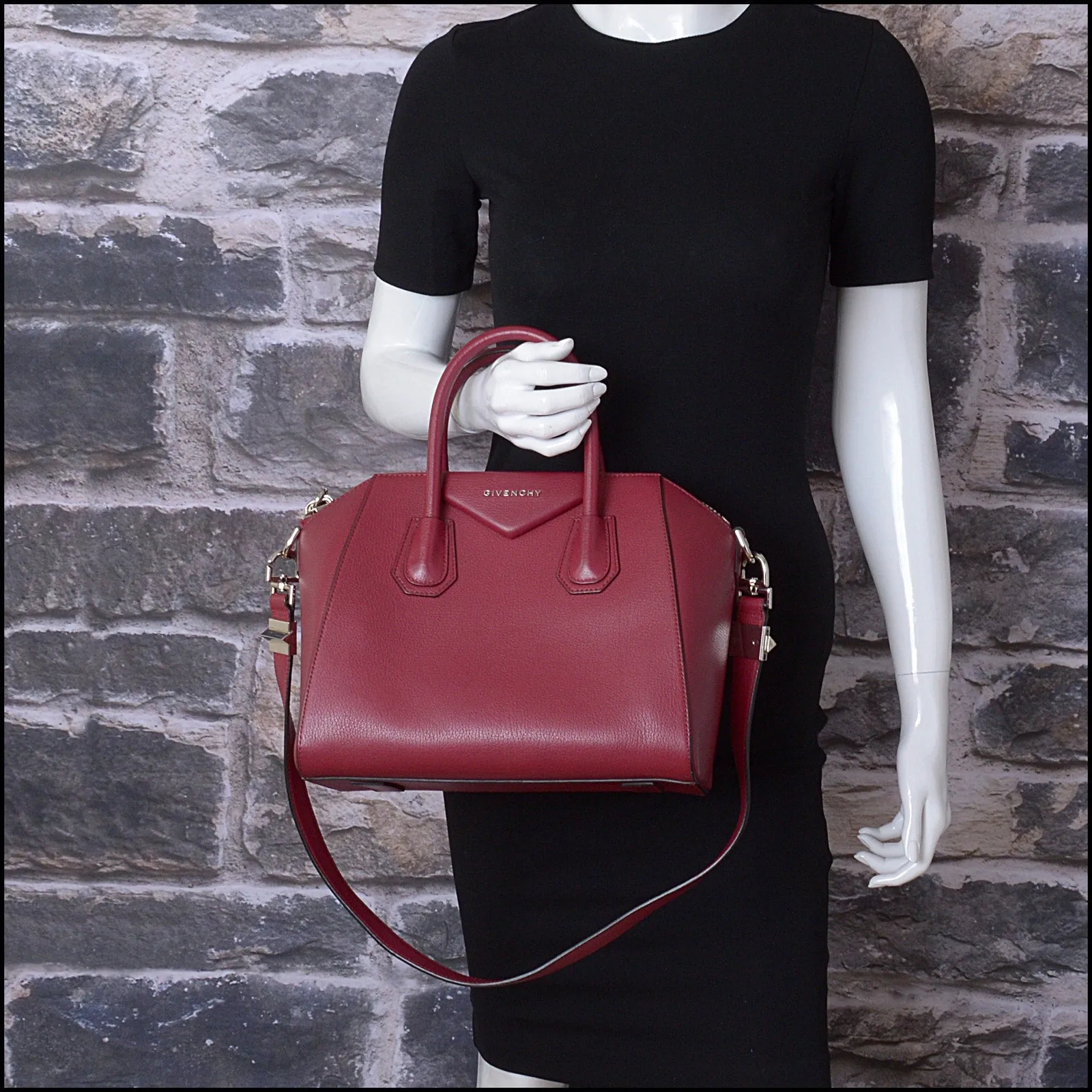 RDC14237 Authentic GIVENCHY Dark Red Sugar Goatskin Antigona PM Bag